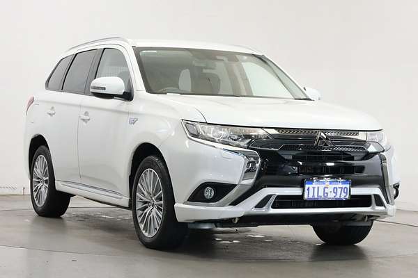 2020 Mitsubishi Outlander PHEV ES ADAS ZL