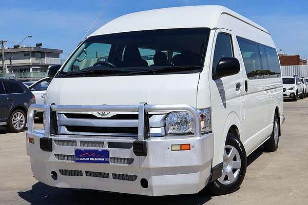 2017 Toyota Hiace Commuter KDH223R