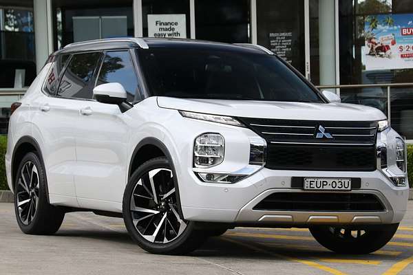 2022 Mitsubishi Outlander Exceed ZM