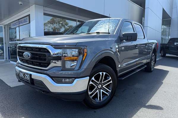 2023 Ford F-150 XLT 4X4