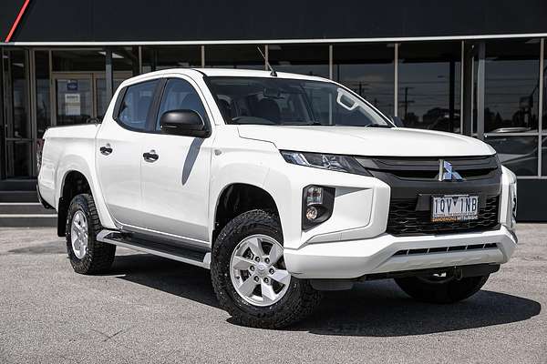 2019 Mitsubishi Triton GLX+ MR 4X4