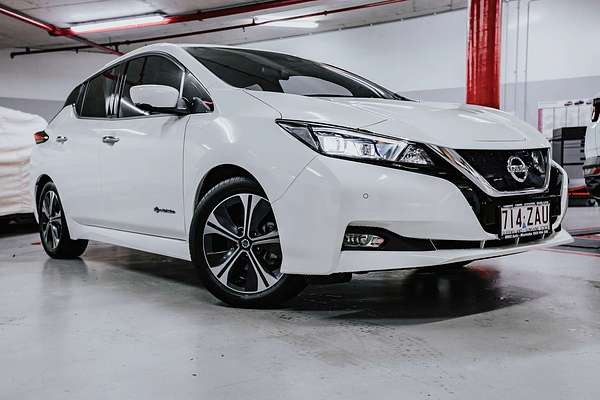 2019 Nissan LEAF  ZE1