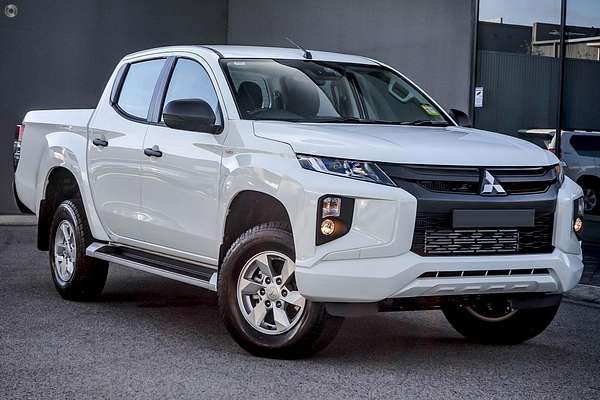 2019 Mitsubishi Triton GLX+ MR 4X4