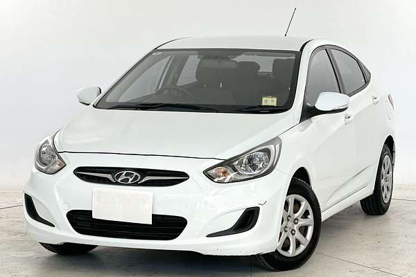 2014 Hyundai Accent Active RB2