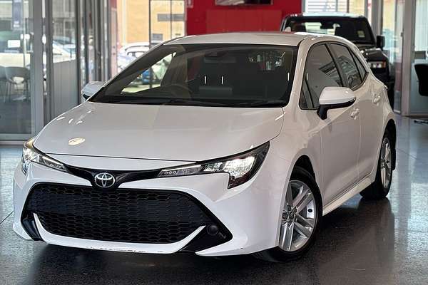 2018 Toyota Corolla Ascent Sport MZEA12R