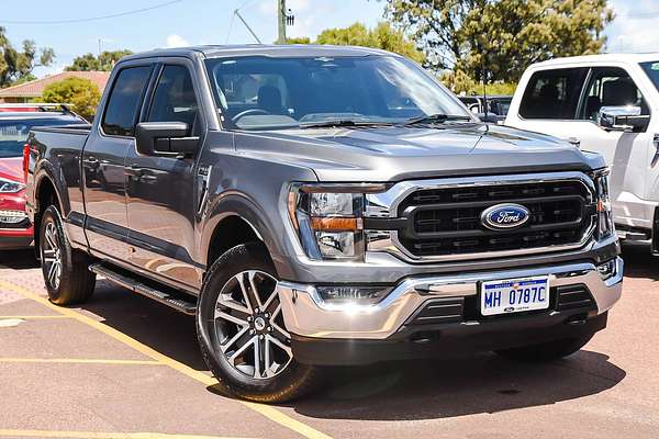 2023 Ford F-150 XLT 4X4