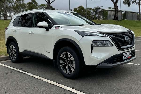 2023 Nissan X-TRAIL ST-L e-POWER T33