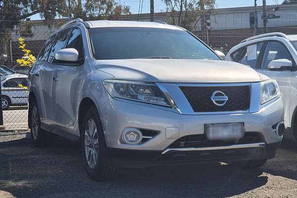 2016 Nissan Pathfinder ST R52