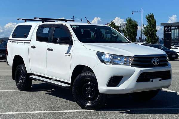 2017 Toyota Hilux SR GUN126R 4X4