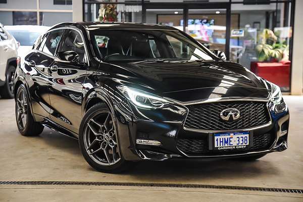 2018 INFINITI Q30 Sport H15