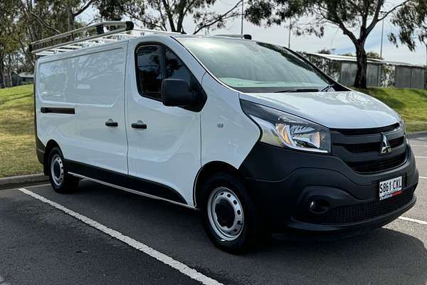 2020 Mitsubishi Express GLX SN