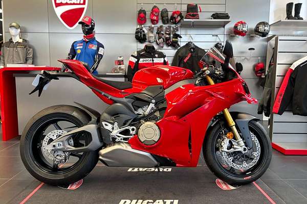 2025 Ducati PANIGALE V4S