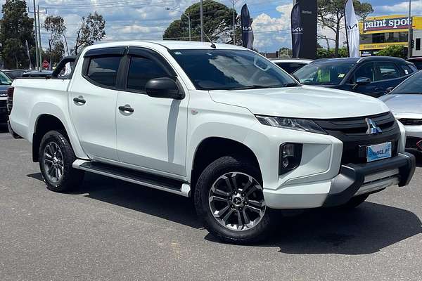 2019 Mitsubishi Triton GLX+ MR 4X4