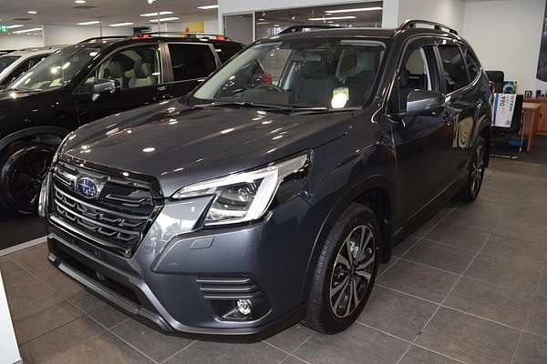 2024 Subaru Forester 2.5i Premium S5