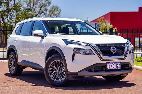 2024 Nissan X-TRAIL ST T33