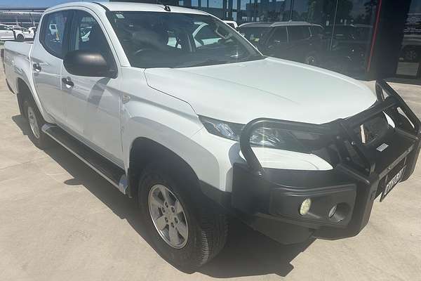 2019 Mitsubishi Triton GLX+ MR 4X4