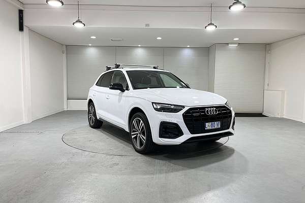 2024 Audi Q5 45 TFSI S Line FY