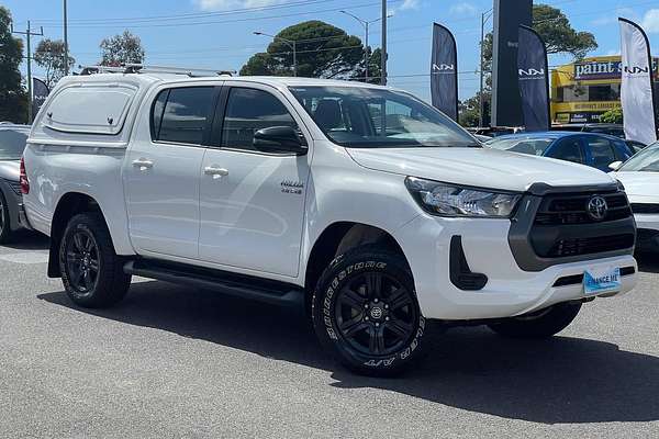 2024 Toyota Hilux SR GUN126R 4X4