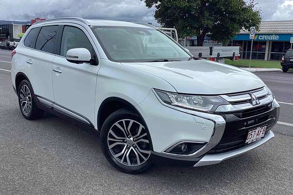 2017 Mitsubishi Outlander Exceed ZK