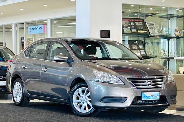 2013 Nissan Pulsar ST B17