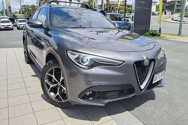 2017 Alfa Romeo Stelvio First Edition