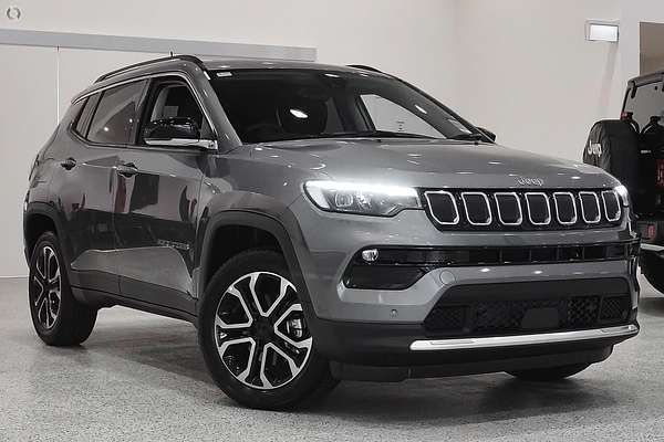 2022 Jeep Compass Limited M6