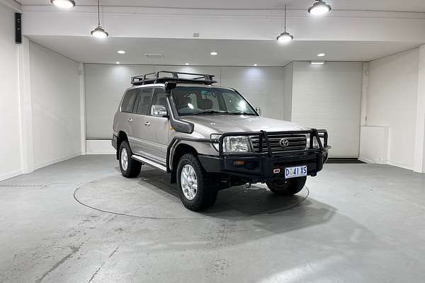 2004 Toyota Landcruiser Sahara UZJ100R