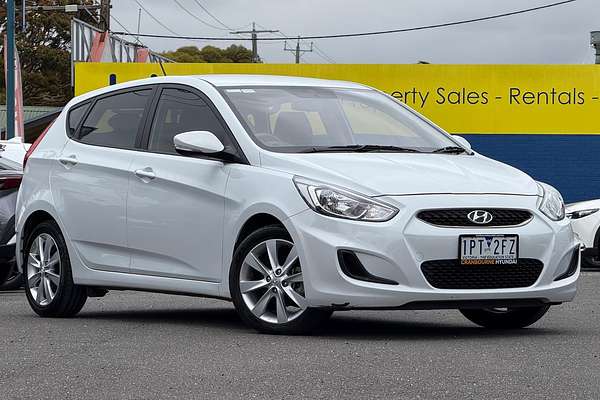 2019 Hyundai Accent Sport RB6