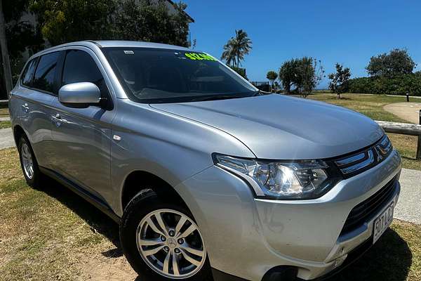 2012 Mitsubishi Outlander ES ZJ