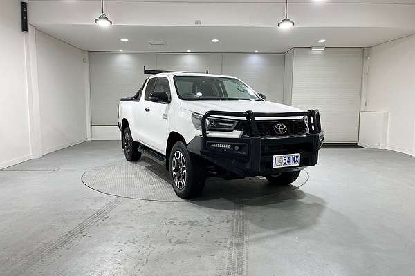 2024 Toyota Hilux SR5 GUN126R 4X4