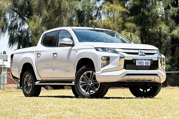 2020 Mitsubishi Triton GLX MR 4X4