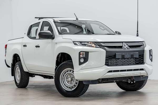 2020 Mitsubishi Triton GLX ADAS MR 4X4