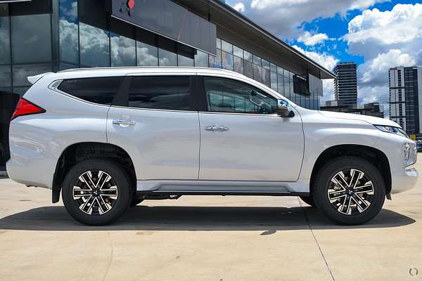 2023 Mitsubishi Pajero Sport Exceed QF