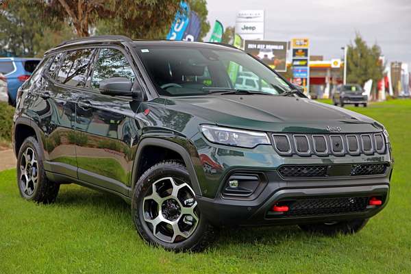 2023 Jeep Compass Trailhawk M6