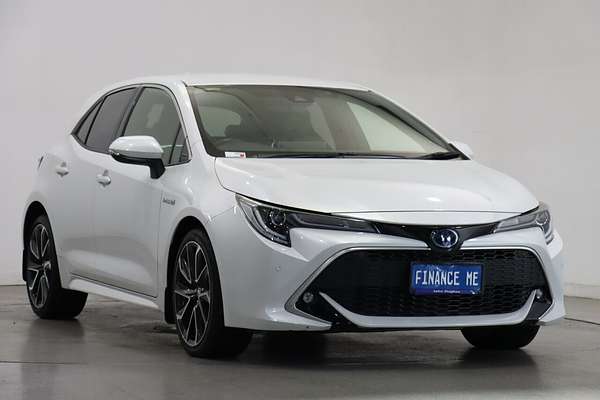 2020 Toyota Corolla ZR Hybrid ZWE211R