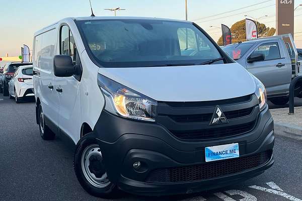 2020 Mitsubishi Express GLX SN