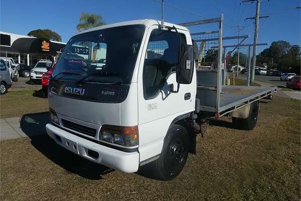 1999 Isuzu N Series NPR 300 4x2