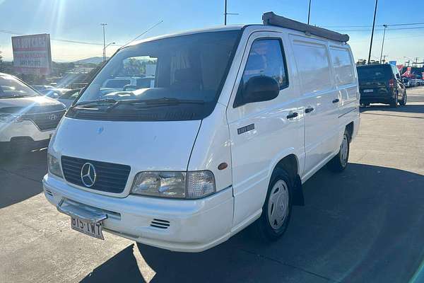 1999 Mercedes Benz MB100  MB100