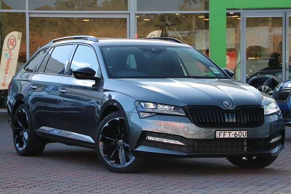 2023 ŠKODA Superb 206TSI SportLine NP