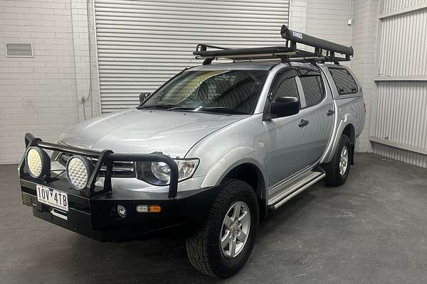 2014 Mitsubishi Triton GLX-R MN 4X4