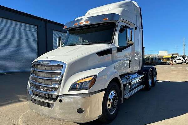 2023 Freightliner Cascadia 116