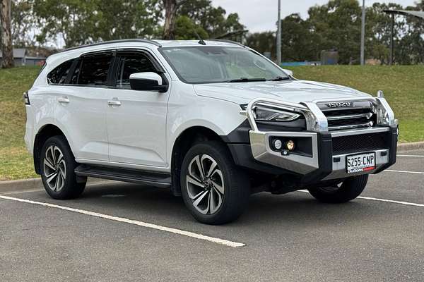 2022 Isuzu MU-X LS-T