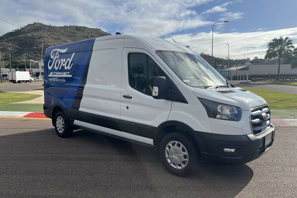 2022 Ford E-Transit 420L VO