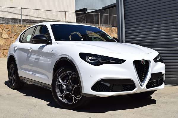 2023 Alfa Romeo Stelvio TI