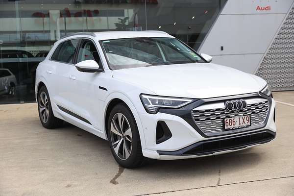 2023 Audi Q8 55 GE