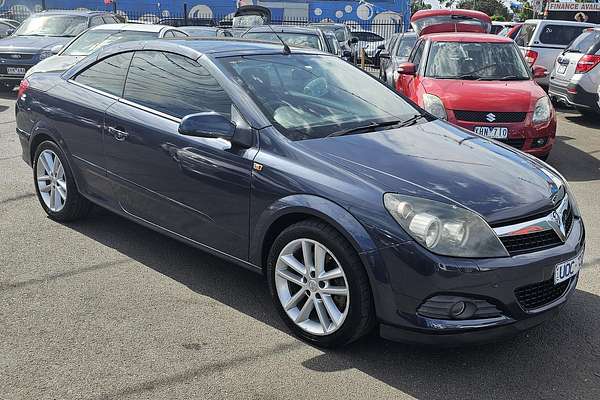 2007 Holden Astra Twin Top AH