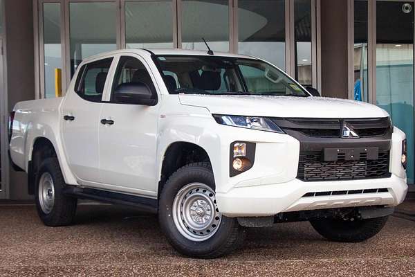 2023 Mitsubishi Triton GLX MR 4X4