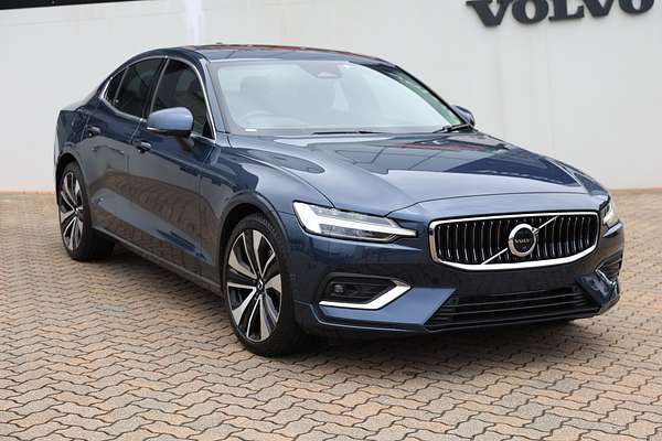 2022 Volvo S60 Ultimate B5 Bright