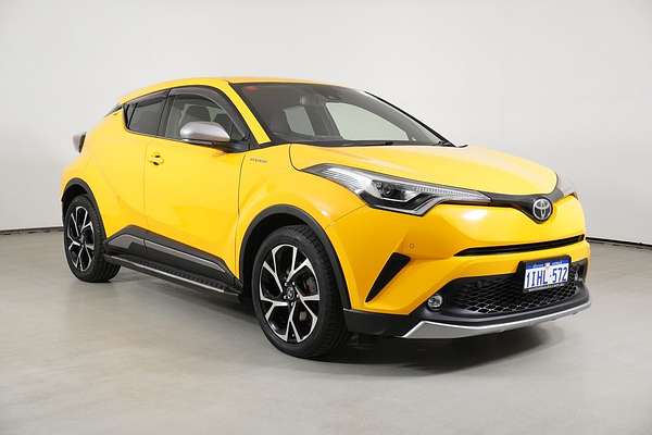 2017 Toyota C-HR Koba (AWD)