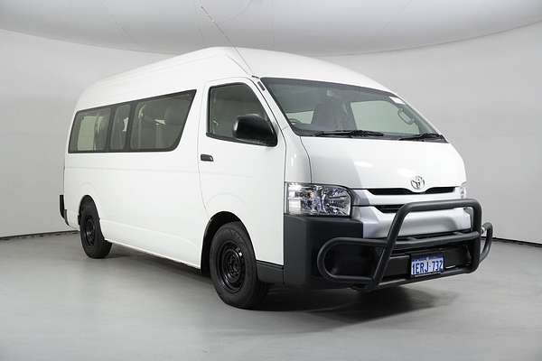 2015 Toyota HiAce Commuter